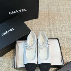 Chanel Low Shoes